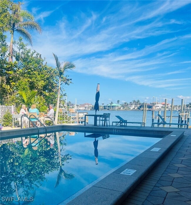 Building Photo - 9524 Gulf Shore Dr