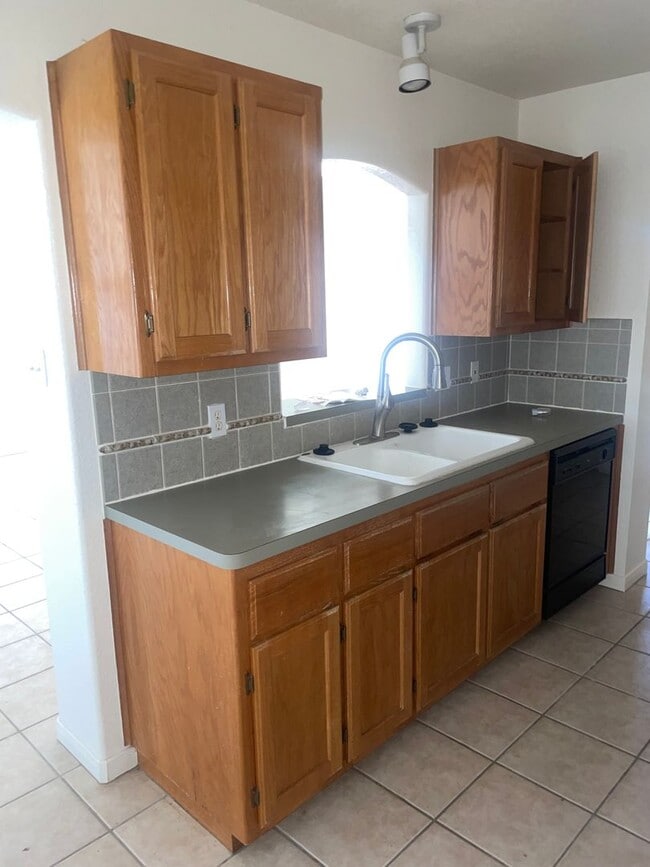 Building Photo - Super Cute Corner Lot House Ready to be called your HOME.