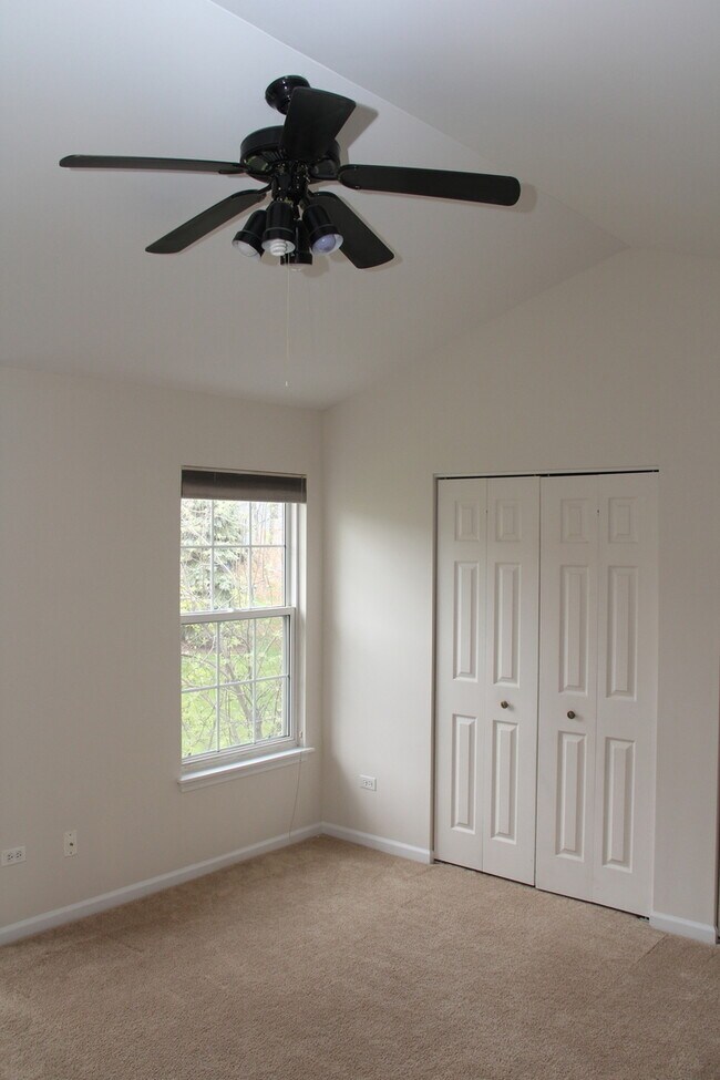 Building Photo - 1788 Grove Ave