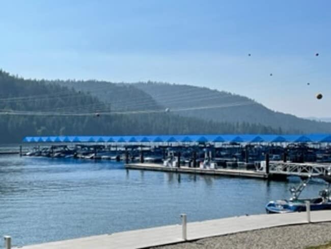 Building Photo - Sought after Dover Bay Home