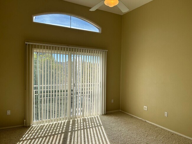 Building Photo - 5200 Premiere Hls Dr