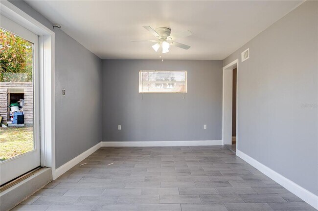 Building Photo - 8725 N 52nd St