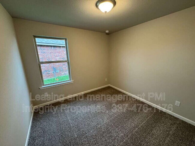 Building Photo - 9239 Garrett Rd