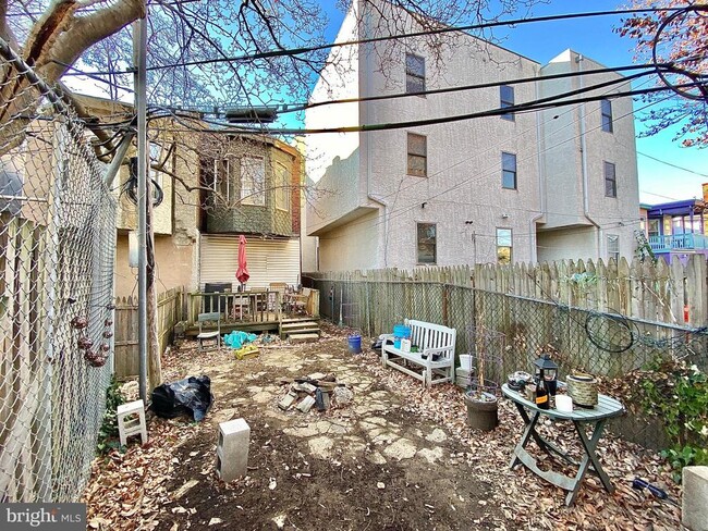 Building Photo - 2037 N Carlisle St