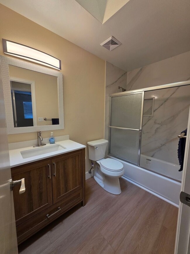 Building Photo - 444 N Tommy St