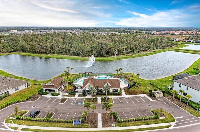 Building Photo - 12476 Oak Hill Way