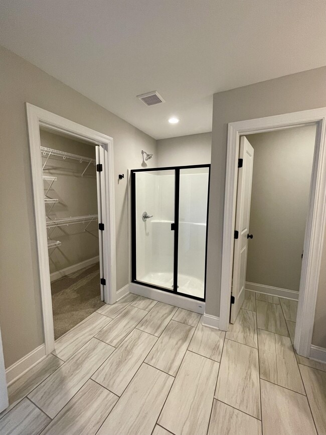 Building Photo - 1005 Ridgestone Ct