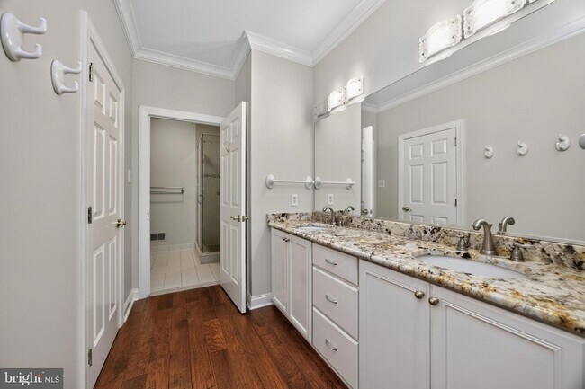 Building Photo - 563 Gramercy Ln