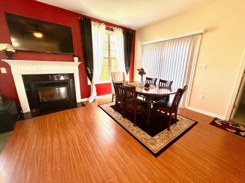Building Photo - 48 Skyview Cir