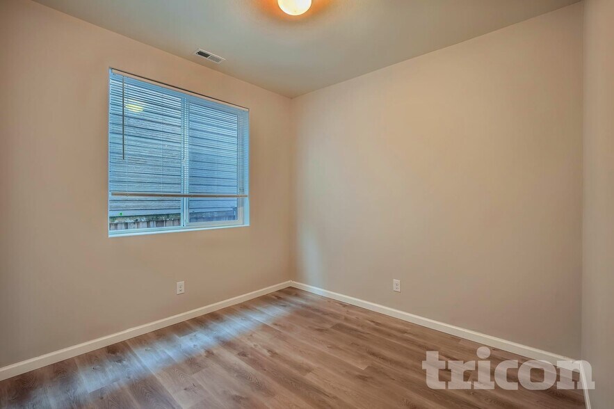 Building Photo - 1817 192nd St Ct E