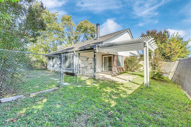 Building Photo - 6016 Glenwood Dr