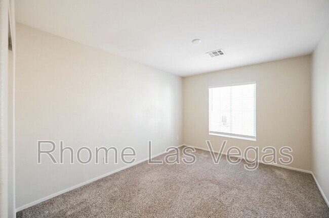 Building Photo - 4599 Deer Forest Ave