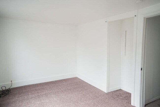 Building Photo - HOT Bethlehem Rental – Renovated 3BR Steal That Won’t Last!