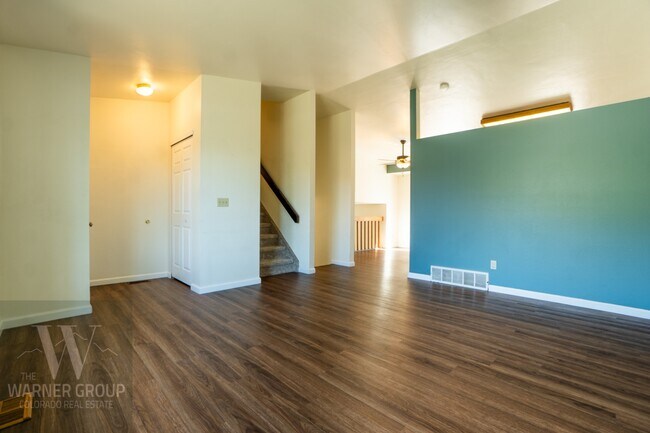 Building Photo - 590 Crosstrail Dr
