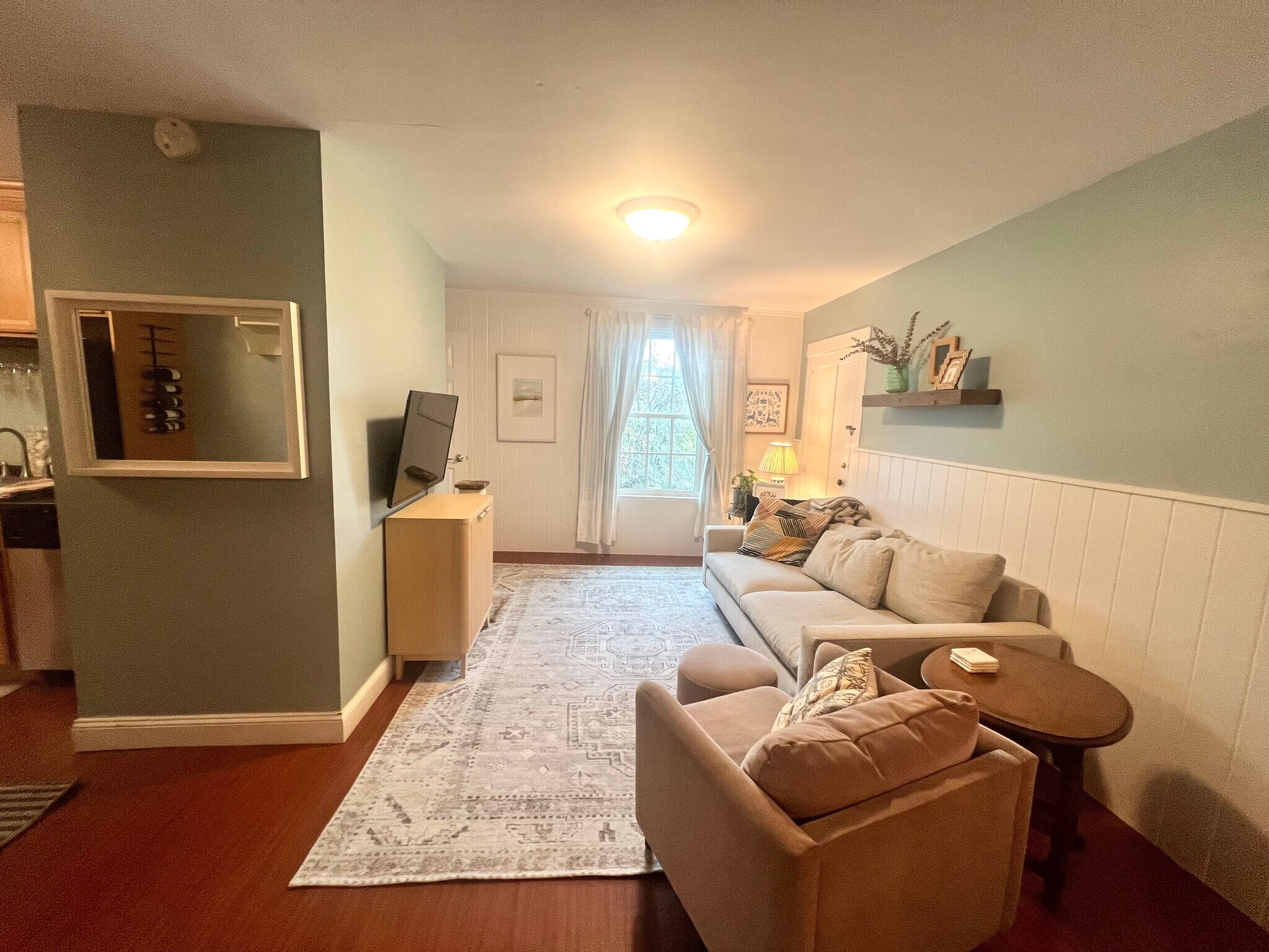 Living room area - 23 County St