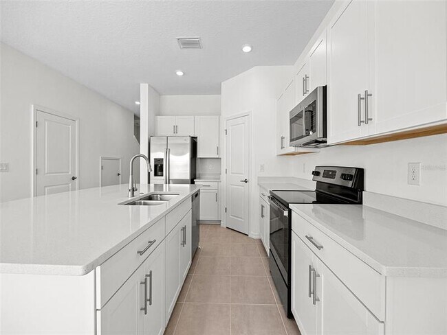 Building Photo - 5728 Haven Ter