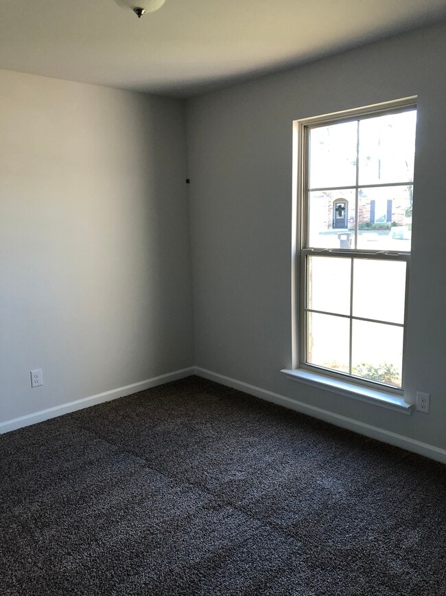 Building Photo - 19462 Providence Ridge Blvd