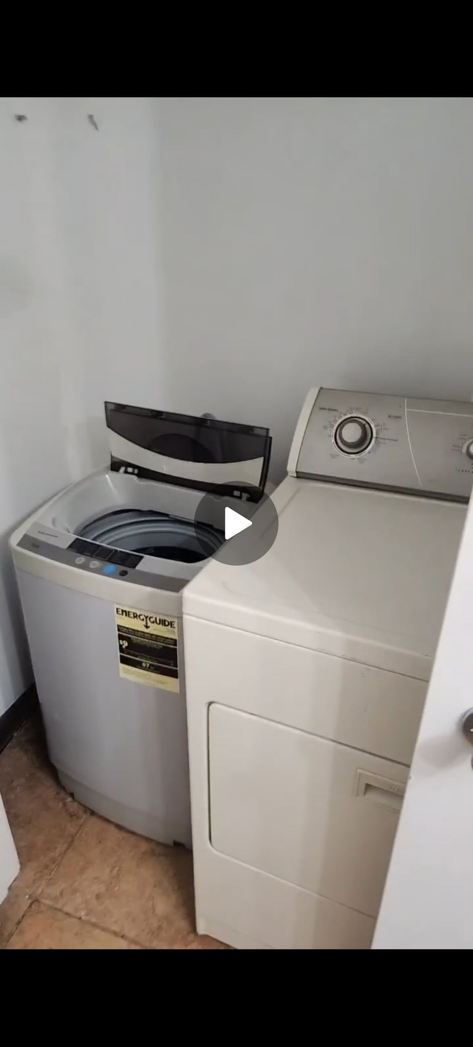 Building Photo - 832 W Eagle St