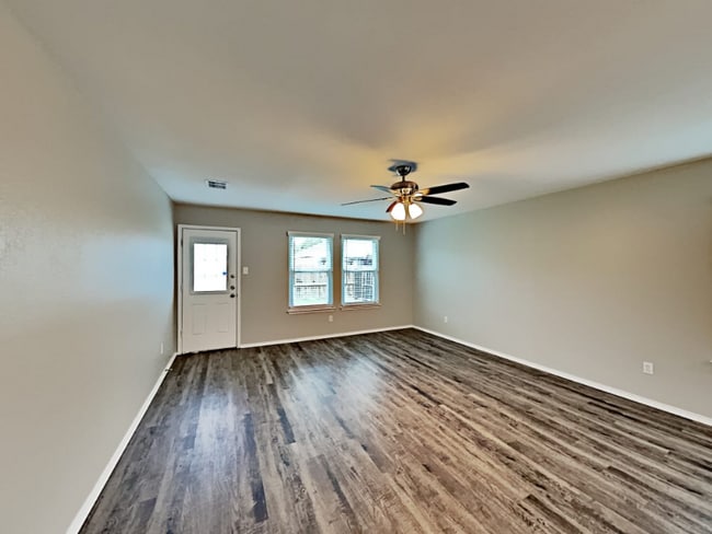 Building Photo - 1533 Warrington Way