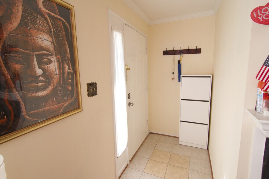 Building Photo - 7718B Lexton Pl
