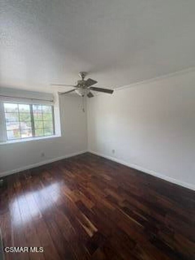 Building Photo - 3855 Lost Springs Dr