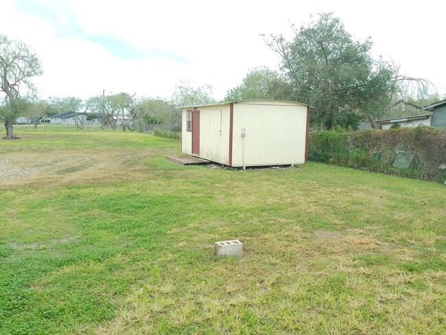 Building Photo - 2930 E Harrington Dr