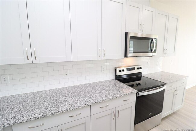 Building Photo - 104 Kineton Woods Way