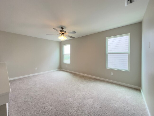 Building Photo - Newly constructed 4bd Home in Villas San A...