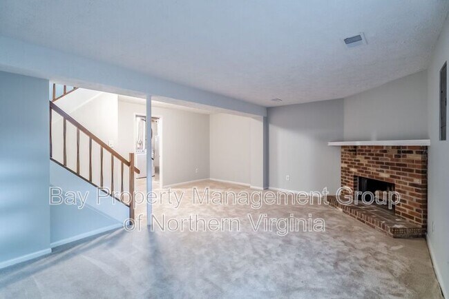 Building Photo - 355 GUNDRY Dr