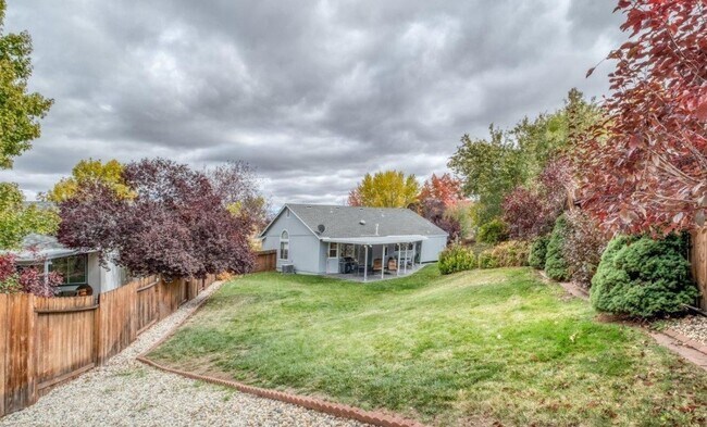 Building Photo - Southwest Reno Hidden Gem - Stunning Back ...