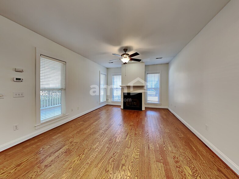 Building Photo - 10720 Cokesbury Ln