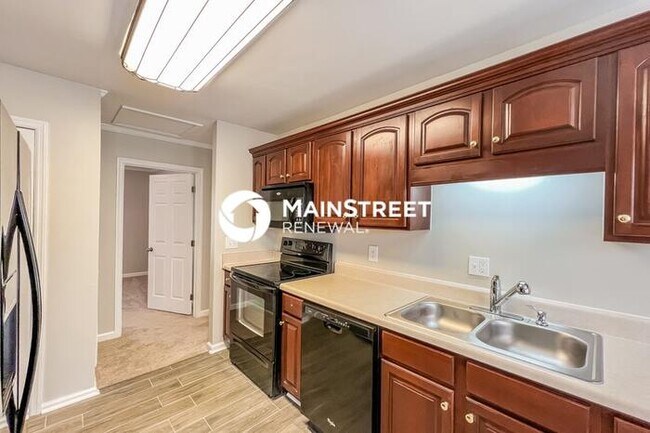 Building Photo - 4 Bedroom Pet-Friendly Home in MONTEVALLO, AL with Main Street Renewal