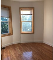 Building Photo - 19 Winthrop St