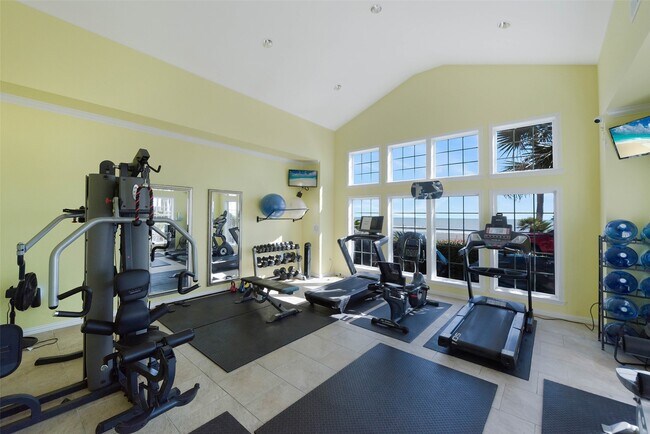 Building Photo - 7000 Seawall Blvd