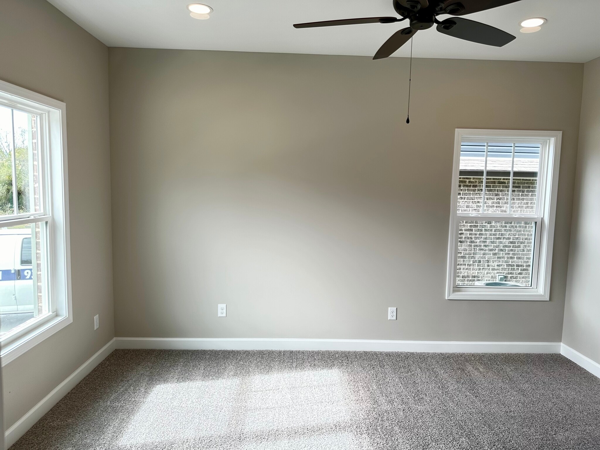 Building Photo - 1409 Brook Hill Dr