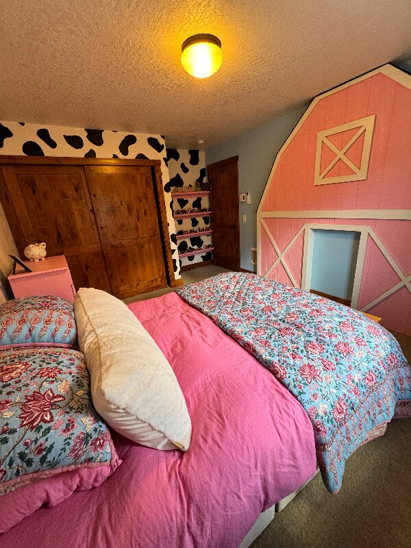 Building Photo - 417 East E Street