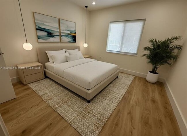 Building Photo - 2772 SW 25th St