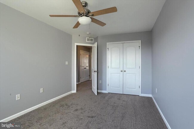 Building Photo - 723 Jonathan Ct