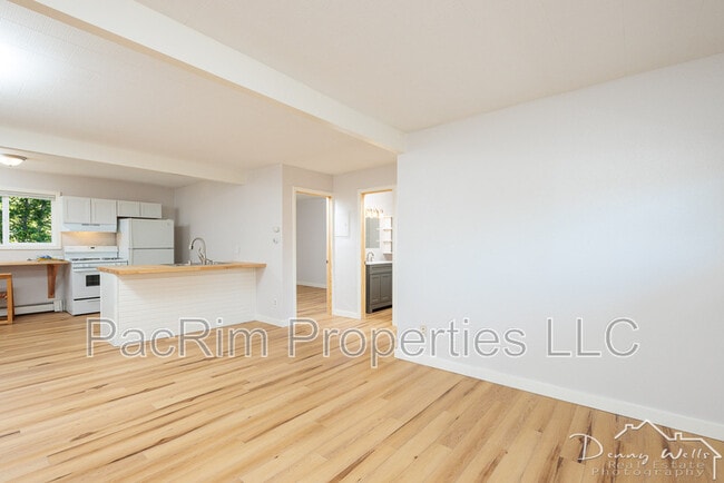 Building Photo - 1807 W 36th Ave