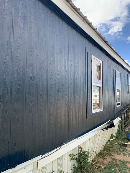 Building Photo - 1313 Avenue K