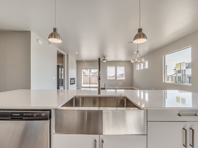 Building Photo - Beautiful New Construction Home in Edmond/...