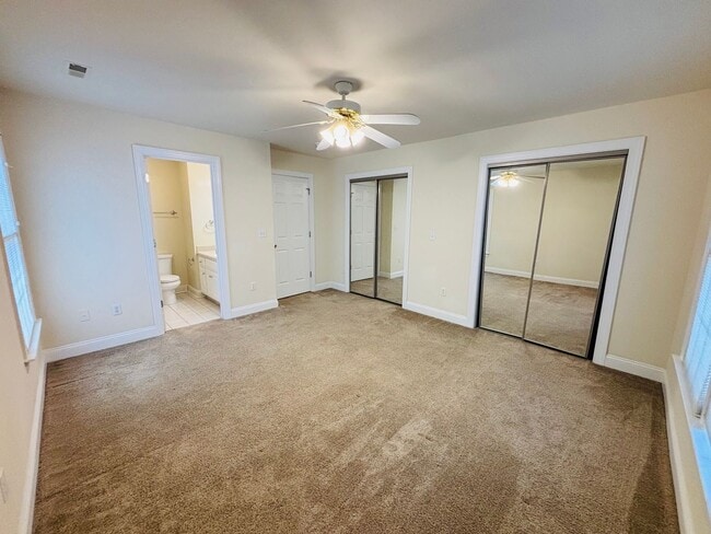 Building Photo - 204 Heights Ln