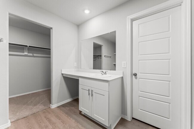 Building Photo - 603 Levine Ct