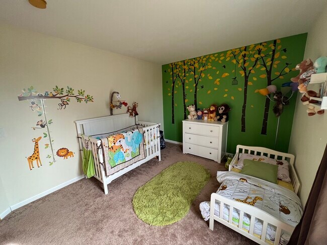 Building Photo - 1327 Fox Chase Dr