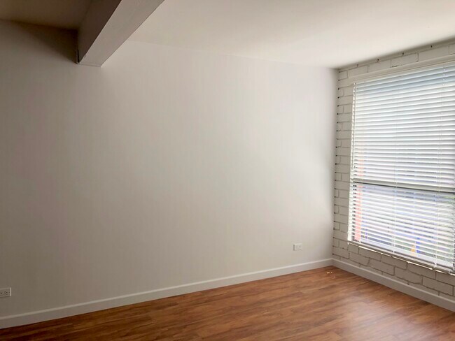 Building Photo - 1440 Veteran Ave