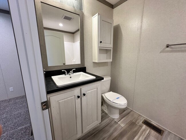 Building Photo - 5691 Windjammer Ct