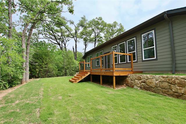 Building Photo - 851 Welch Ln