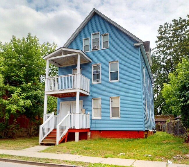 Primary Photo - 11 Judson St
