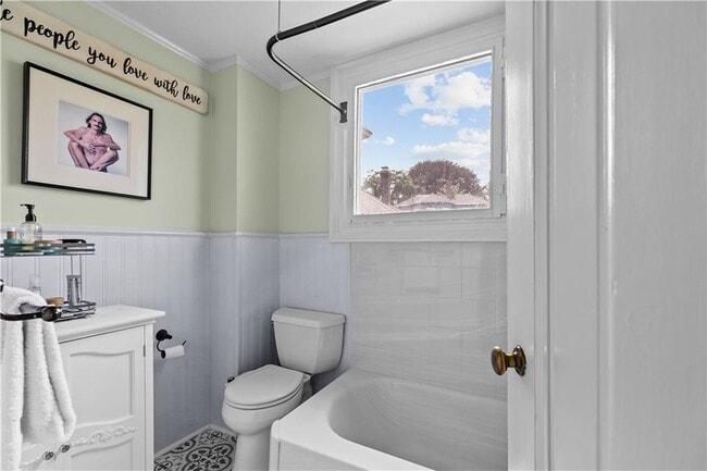 Building Photo - 36 Kay St