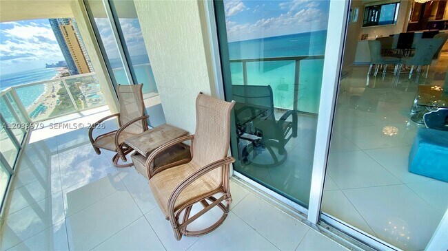 Building Photo - 16699 Collins Ave